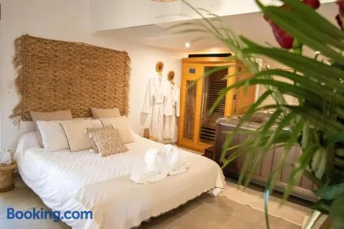 La suite soledad love room jacuzzi et sauna - Image 1