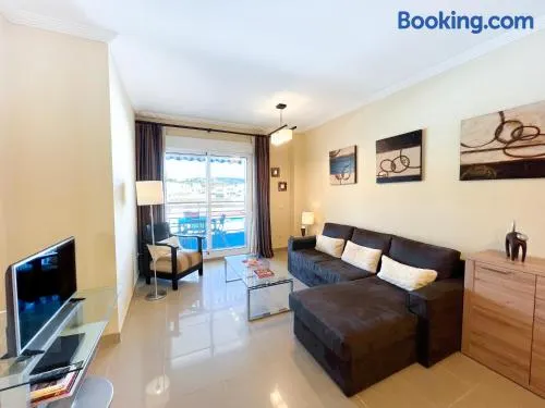 Apartamento acogedor de 2 dormitorios a solo 150 m de la playa Sabinillas, Manilva - Image 1