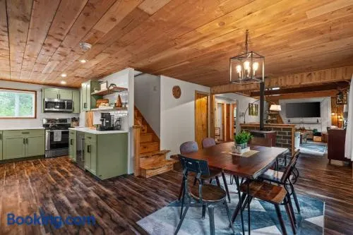 Riverfront Luxury Cabin-Hot Tub-EV-Deluxe Kitchen - Image 1