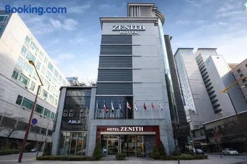 Zenith Tourist Hotel - Image 1