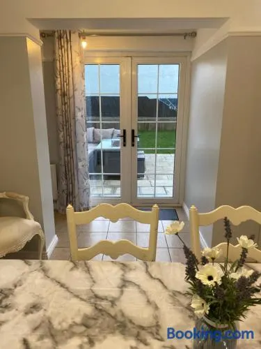 House in Mid Ulster - Sleeps 8 - Image 1