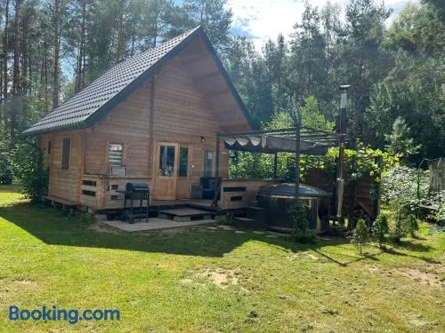 Domek z balią w lesie na Mazurach - Image 1