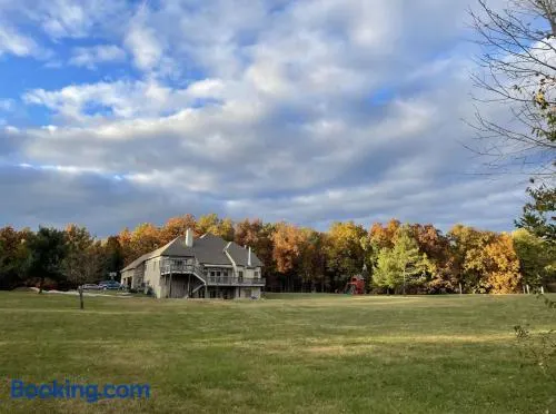 Otter Run Retreat - Image 1