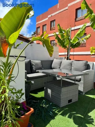 Agradable casa con terraza - Image 1