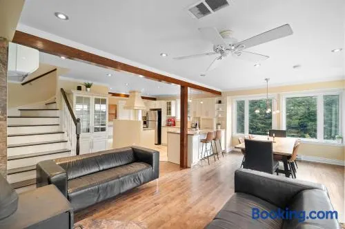 Magnificent Riverside Bright Chalet with Spa - Image 1
