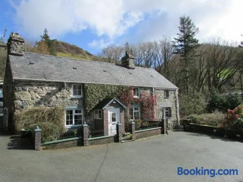 Bryn Sion Farm - Image 1