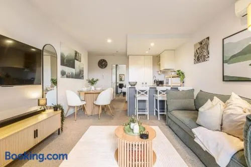 Collingwood Apartment Pool Nintendo Sleeps 6 Free Parking - Image 1