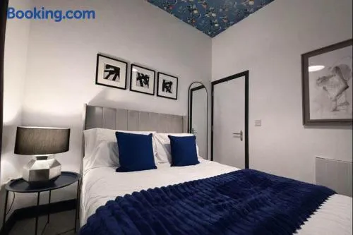 The Plaza, King 1 Bedroom Suite by The Hive WA1 - Image 1