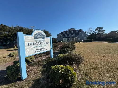 The Castle Inn at Silver Lake - Image 1