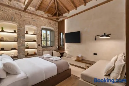 Nema Dimitsana Suites - Image 1