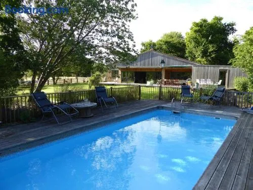 Host & Stay - Parsons Pleck - Image 1