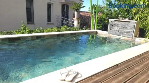 logement de charme avec jacuzzi et piscine - Image 1
