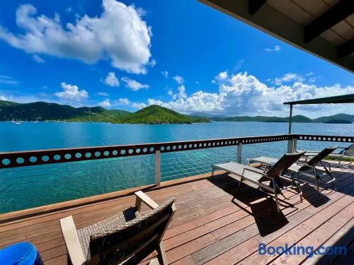 Cliffhanger - Oceanfront Simple Luxury with Endless Blue Views - Image 1