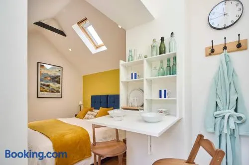 Host & Stay - Garden Studio - Image 1