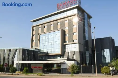 Ramada Hotel & Suites by Wyndham Erbil 32 Park - Image 1