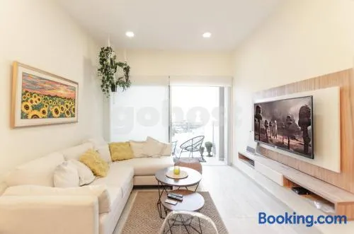Spacious 2 bedroom apartment in Villa Morra - Image 1