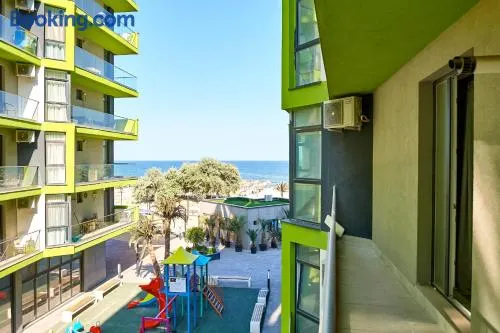 Deluxe Apartment Spa n Pools Beach resort - Image 1