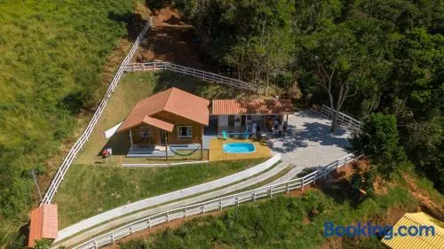Recanto Águas Nascentes - Casa na serra com piscina e cachoeira no quintal!! - Image 1