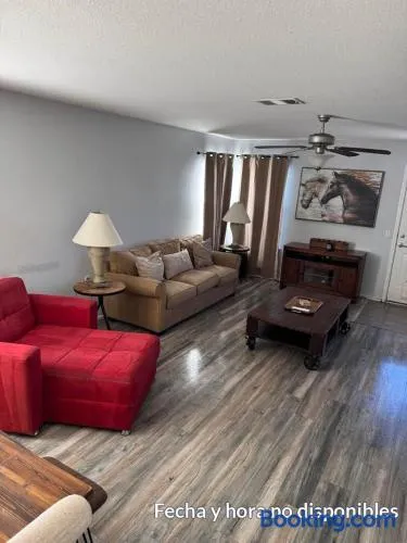 New Home with King Bed and 3 Bedrooms Fire pit Minutes to Cota and Tesla - Image 1