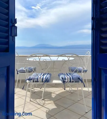Vlichos Studio Apartment - Image 1