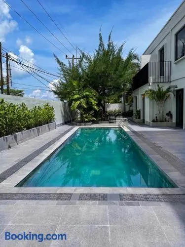 ONYX HOTEL & VILLA - Image 1