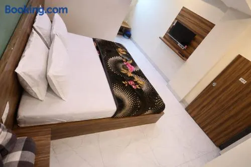 Hotel Relax inn - Image 1