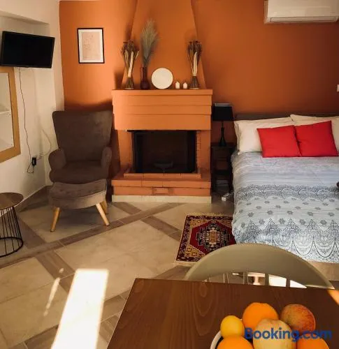 Zacharos Elegant Studio - Image 1