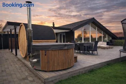 Fjordside Holiday Home with Hot Tub & Sauna - Image 1