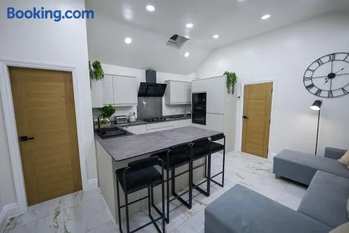 Cozy Charming Bungalow BRAND NEW - Image 1