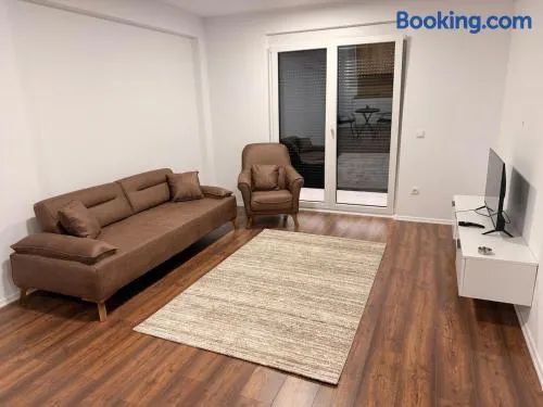 Central City Apartment with Mountain View - Image 1