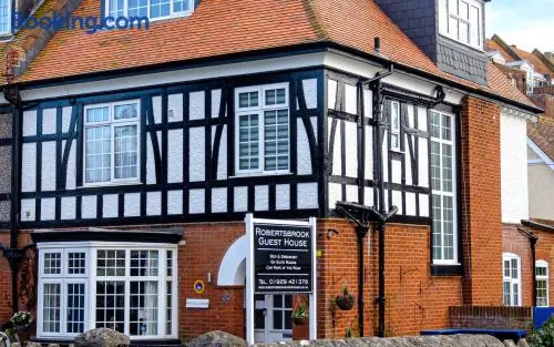 Robertsbrook Guest House - Image 1