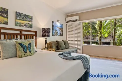 Studio Apartments At TreeTops Port Douglas - Image 1