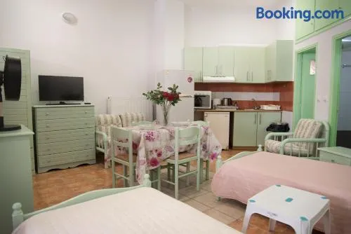 STAVROS Studio Apartment in kos town - Image 1