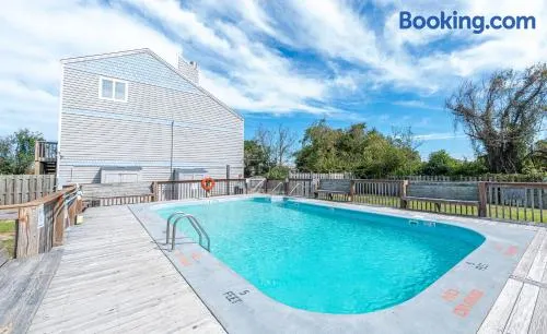 Atlantic Crest - Nags Head MP 11.5, Ocean View,100 Yards to Beach, Community Pool - Image 1