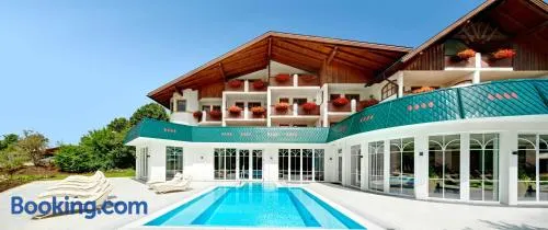 Hotel Neue Post - Image 1
