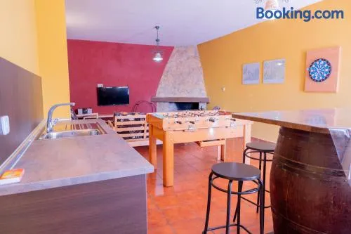 Casa en el pantano de Orellana - Image 1