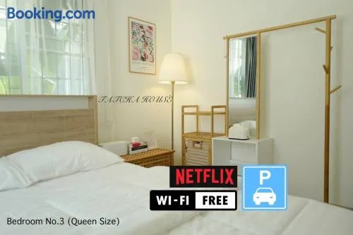 TATCHA HOUSE 3BR, Central Westgate, Nonthaburi - Image 1
