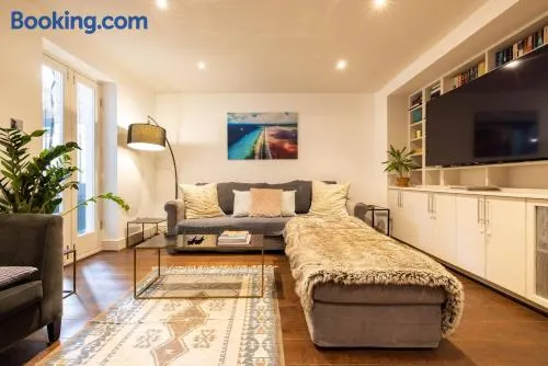 Niru Experience Serene Garden Haven Duplex 3BD3BA - Image 1