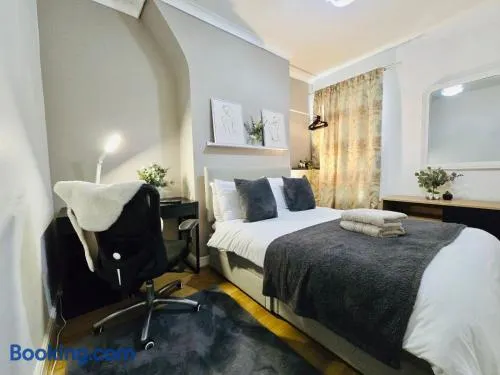 Room 3 Shared House in Bootle - Image 1