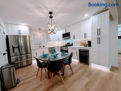 Custom Design Kitchen King Beds Laundry Large TVs - Image 1