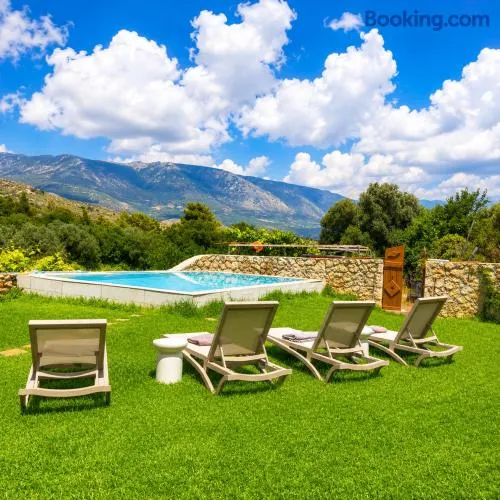 Endless Green Villa - Image 1