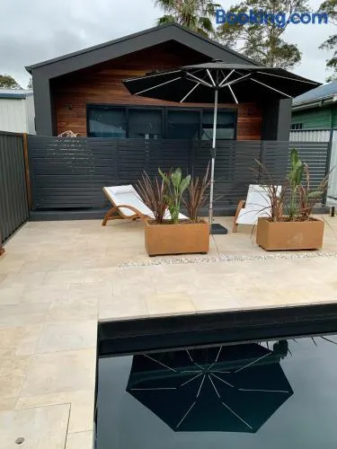 Erowal Bay Guesthouse Jervis Bay - Image 1