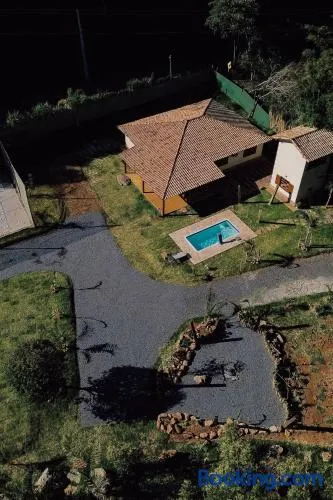 Casa Beira Rio | Piscina, churrasqueira e beach tennis. - Image 1