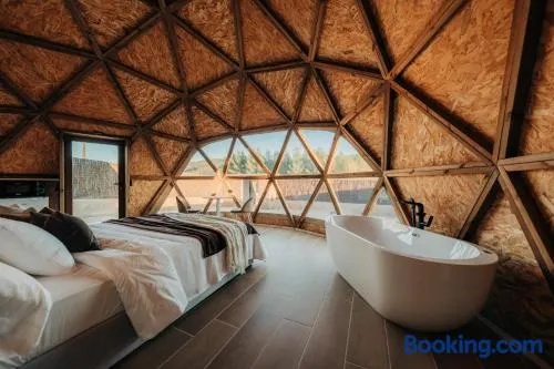 El Molí Glamping Escapada Romántica - Image 1
