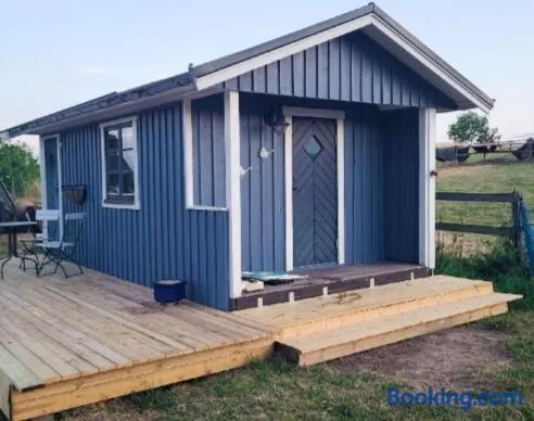 Blue Cabin close to beach & cafe - Image 1