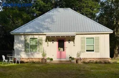 Mon Sherri - The Cottage - Image 1