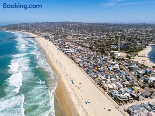 Steps to beach Beach House - Image 1