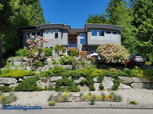 Modern Coastal 2BR Retreat with Private Hot Tub in Vancouver BC - Image 1
