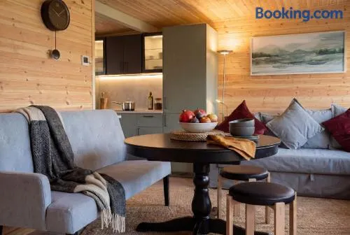 18 Bucklands Stylish Chalet, Bideford Bay, Starlink WiFi - Image 1