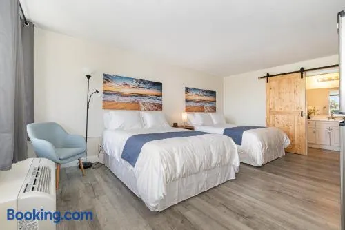 Budget & Pet Friendly Charming Family Suite - Image 1